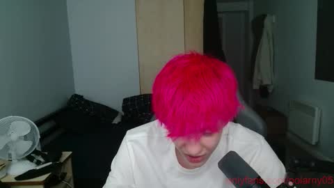 Snapshot of polarny05 chatting on 10/04/25, 07:23 Polarny online show from 10/04/25, 07:23