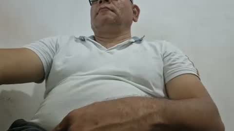 Snapshot of poli475 chatting on 01/29/25, 05:13 poli online show from 01/29/25, 05:13