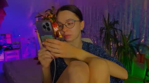 Snapshot of poli__ chatting on 11/29/25, 05:49 Martha online show from 11/29/25, 05:49
