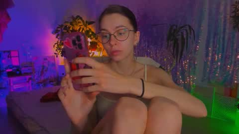 Snapshot of poli__ chatting on 03/19/26, 05:17 Martha online show from 03/19/26, 05:17