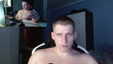 Snapshot of poliglotjoe chatting on 09/13/25, 03:12 Poliglot online show from 09/13/25, 03:12