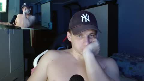 Snapshot of poliglotjoe chatting on 11/01/25, 12:40 Poliglot online show from 11/01/25, 12:40