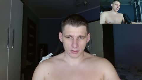 Snapshot of poliglotjoe chatting on 11/24/25, 01:05 Poliglot online show from 11/24/25, 01:05