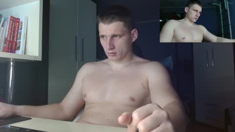 Snapshot of poliglotjoe chatting on 12/05/25, 10:46 Poliglot online show from 12/05/25, 10:46