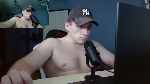 Snapshot of poliglotjoe2 chatting on 01/10/26, 01:07 Poliglotjoe2 online show from 01/10/26, 01:07