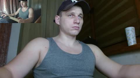 Snapshot of poliglotjoe2 chatting on 03/20/26, 12:04 Poliglotjoe2 online show from 03/20/26, 12:04
