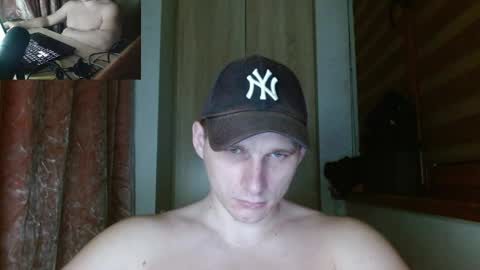 Snapshot of poliglotjoe2 chatting on 03/24/26, 03:22 Poliglotjoe2 online show from 03/24/26, 03:22