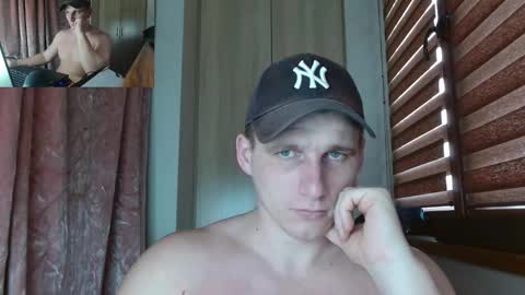 Snapshot of poliglotjoe2 chatting on 03/29/26, 02:06 Poliglotjoe2 online show from 03/29/26, 02:06