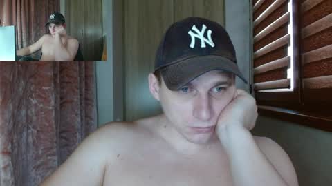 Snapshot of poliglotjoe2 chatting on 04/02/26, 04:43 Poliglotjoe2 online show from 04/02/26, 04:43