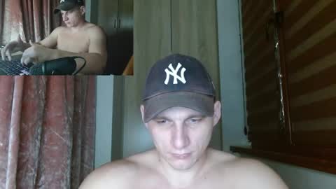Snapshot of poliglotjoe2 chatting on 04/20/26, 10:33 Poliglotjoe2 online show from 04/20/26, 10:33