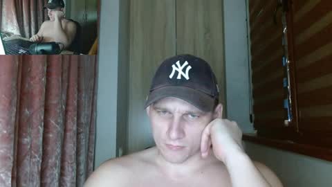 Snapshot of poliglotjoe2 chatting on 04/22/26, 09:22 Poliglotjoe2 online show from 04/22/26, 09:22