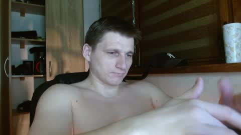 Snapshot of poliglotjoe2 chatting on 05/24/26, 12:59 Poliglotjoe2 online show from 05/24/26, 12:59
