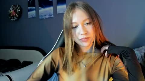 Snapshot of polihoney chatting on 02/11/25, 02:35 Polina online show from 02/11/25, 02:35