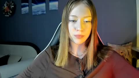 Snapshot of polihoney chatting on 02/13/25, 06:27 Polina online show from 02/13/25, 06:27