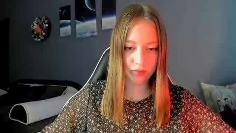 Snapshot of polihoney chatting on 02/14/25, 02:12 Polina online show from 02/14/25, 02:12