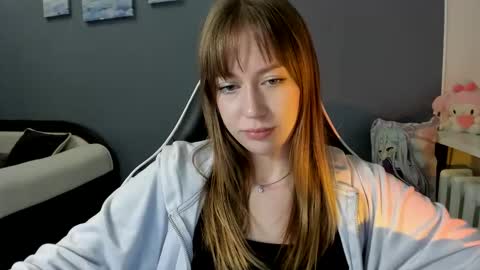 Snapshot of polihoney chatting on 10/10/25, 07:02 Polina online show from 10/10/25, 07:02
