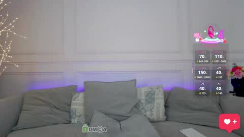 Snapshot of poliina chatting on 09/30/25, 07:30 Polina online show from 09/30/25, 07:30