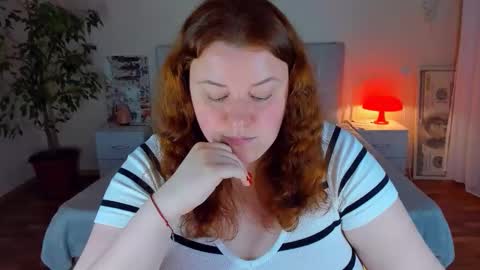 Snapshot of polinasallivan chatting on 04/29/26, 05:52 Polina online show from 04/29/26, 05:52