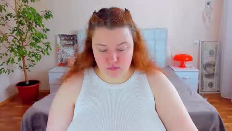 Snapshot of polinasallivan chatting on 06/03/26, 11:24 Polina online show from 06/03/26, 11:24