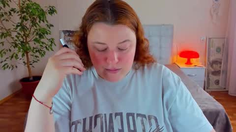Snapshot of polinasallivan chatting on 06/05/26, 12:22 Polina online show from 06/05/26, 12:22