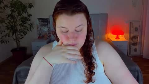 Snapshot of polinasallivan chatting on 06/10/26, 08:52 Polina online show from 06/10/26, 08:52