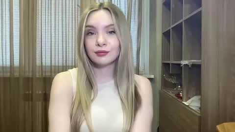 Snapshot of polishangel222 chatting on 07/08/26, 03:38 polishangel222 online show from 07/08/26, 03:38