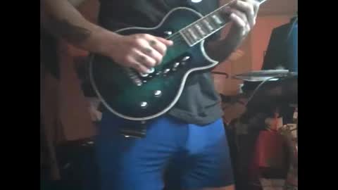 Snapshot of polishrifle3 chatting on 10/04/25, 03:48 jaws online show from 10/04/25, 03:48