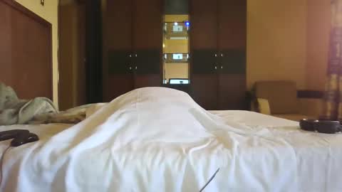 Snapshot of pollexxx66 chatting on 02/09/25, 12:19 Paul online show from 02/09/25, 12:19