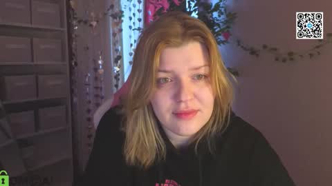 Polly online show from 03/15/26, 01:33