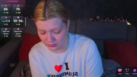 Polly online show from 05/19/26, 01:56