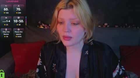 Polly online show from 05/21/26, 01:23