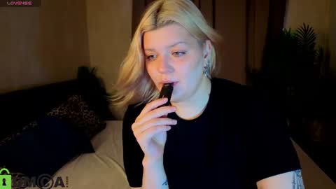 Polly online show from 07/05/26, 12:50
