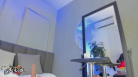Snapshot of pollybabe_ chatting on 11/30/25, 10:19 POLLY online show from 11/30/25, 10:19