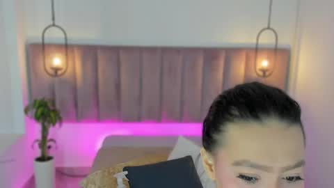 Snapshot of pollybabe_ chatting on 04/27/26, 10:13 POLLY online show from 04/27/26, 10:13
