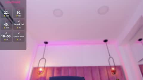 Snapshot of pollybabe_ chatting on 05/31/26, 10:44 POLLY online show from 05/31/26, 10:44