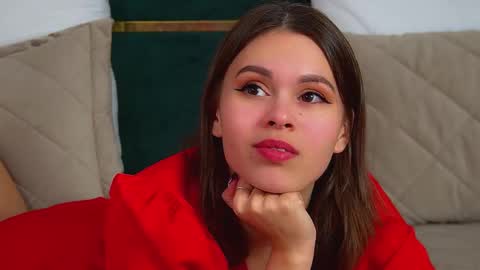 Snapshot of pollylanders chatting on 11/05/25, 07:30 Polly online show from 11/05/25, 07:30