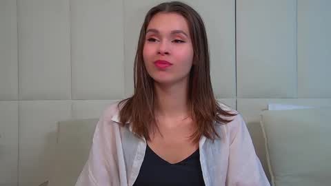 Polly online show from 05/27/26, 06:54