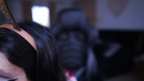  - Help me Reach 100 thumbs up  online show from 12/23/24, 09:18