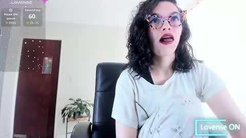 paulina barnett online show from 06/28/26, 04:35