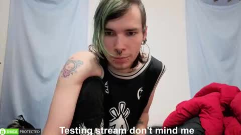 Cheshire  Bee online show from 09/26/25, 02:15