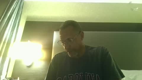 Snapshot of poolguy2496 chatting on 11/16/25, 05:46 poolguy2496 online show from 11/16/25, 05:46