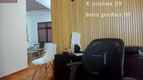 Snapshot of poolsexx_69 chatting on 12/04/25, 12:31 poolsexx_69 online show from 12/04/25, 12:31
