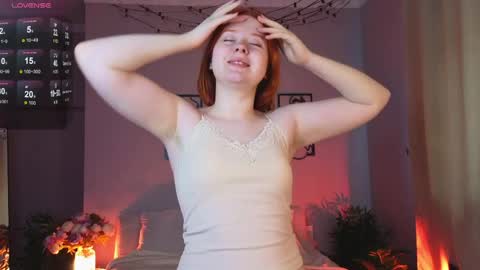 Snapshot of pop__eye chatting on 06/07/26, 05:11 Erica online show from 06/07/26, 05:11