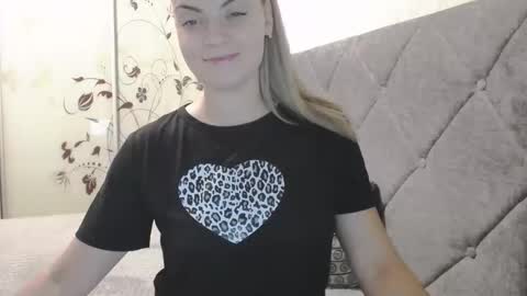 Snapshot of popkornmolli chatting on 10/10/25, 12:48 popkornmolli online show from 10/10/25, 12:48