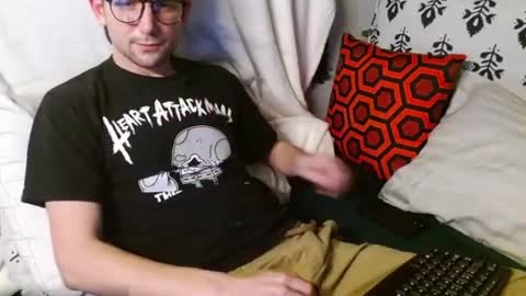 Snapshot of poppunk4life chatting on 12/30/24, 05:26 Kyle online show from 12/30/24, 05:26