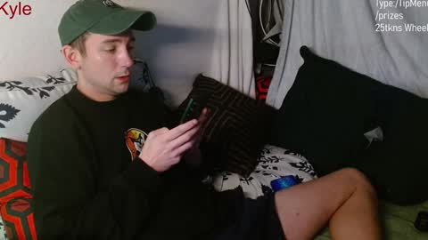 Snapshot of poppunk4life chatting on 01/13/25, 12:30 Kyle online show from 01/13/25, 12:30