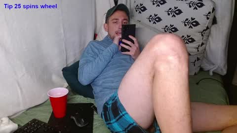 Snapshot of poppunk4life chatting on 01/19/25, 07:36 Kyle online show from 01/19/25, 07:36