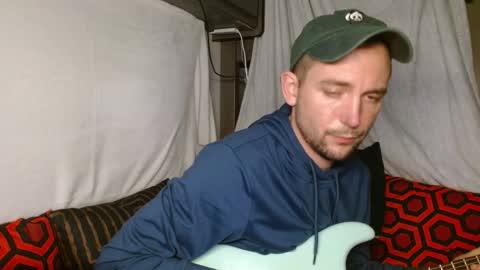 Snapshot of poppunk4life chatting on 01/21/25, 10:52 Kyle online show from 01/21/25, 10:52