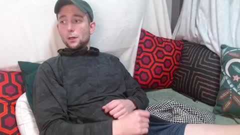 Snapshot of poppunk4life chatting on 01/26/25, 04:41 Kyle online show from 01/26/25, 04:41