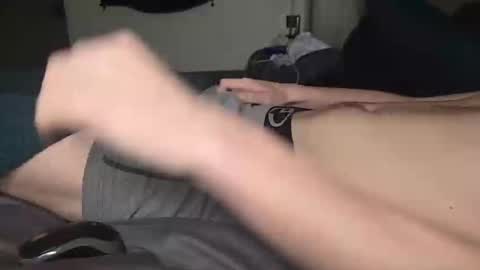 Snapshot of poppunk4life chatting on 11/14/25, 02:10 Kyle online show from 11/14/25, 02:10